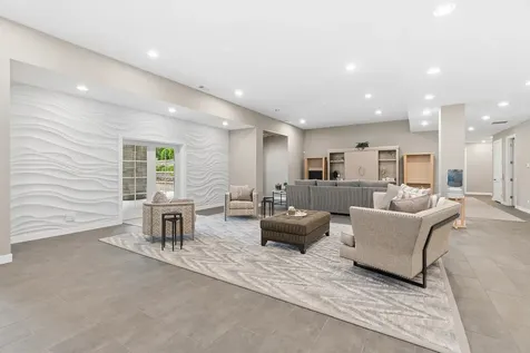 15w181 87TH Street Burr Ridge IL 60527