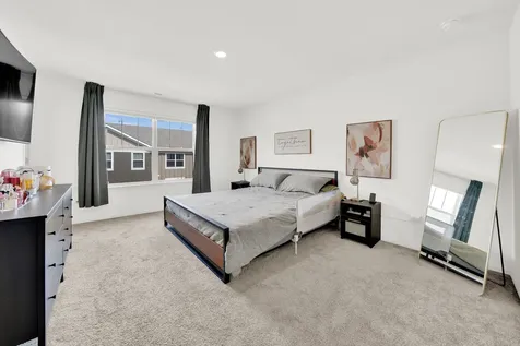 2867 Kessler Drive Mundelein IL 60060