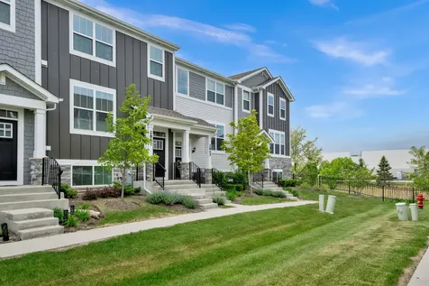 2867 Kessler Drive Mundelein IL 60060