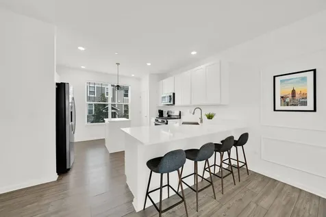 2867 Kessler Drive Mundelein IL 60060