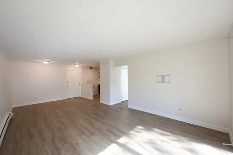 2230 South Goebbert Road Arlington Heights IL 60005