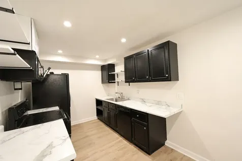 2230 South Goebbert Road Arlington Heights IL 60005
