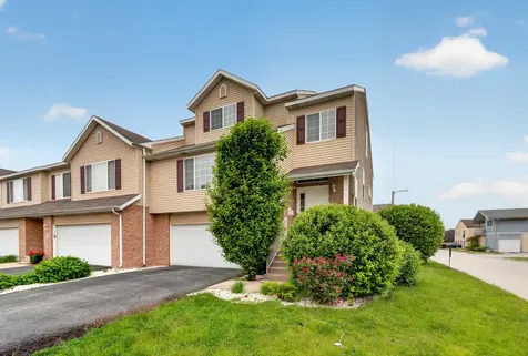 2520 Cedar Glen Drive N Lynwood IL 60411