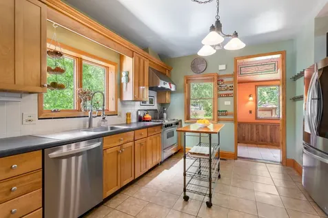 342 Lawton Road Riverside IL 60546