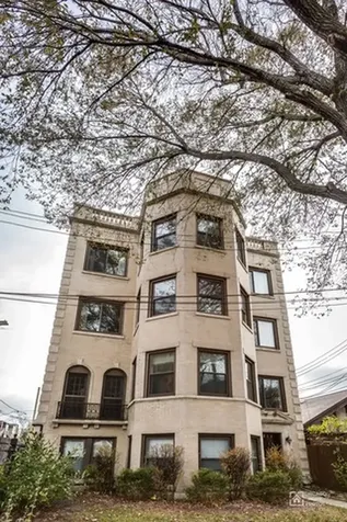 2717 West Argyle Street Chicago IL 60625