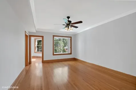 2717 West Argyle Street Chicago IL 60625