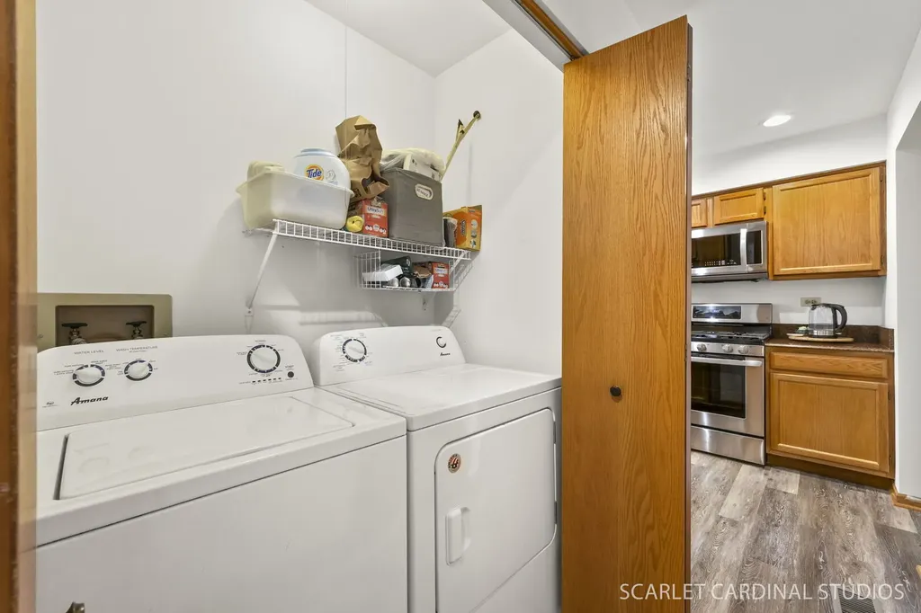 94 Townsend Circle Naperville IL 60565
