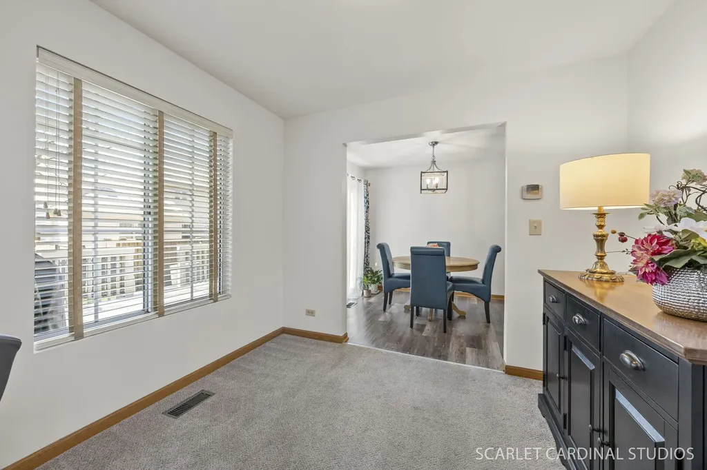 94 Townsend Circle Naperville IL 60565
