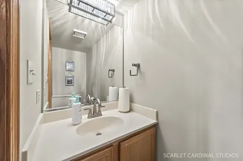 94 Townsend Circle Naperville IL 60565