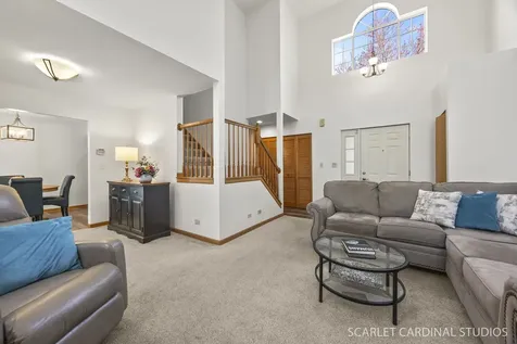 94 Townsend Circle Naperville IL 60565