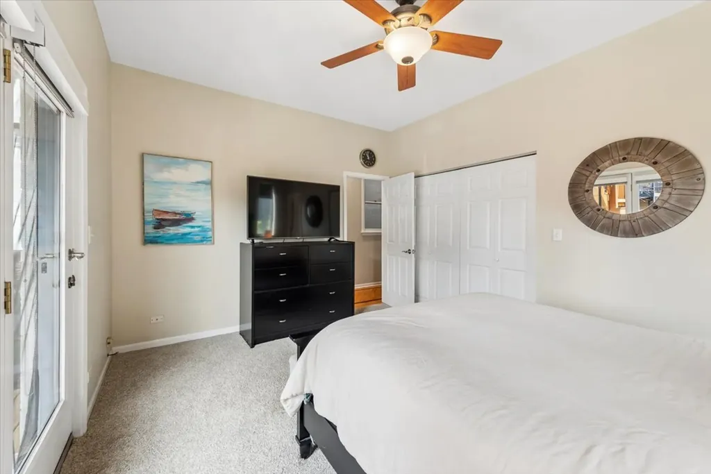 1517 West Fry Street Chicago IL 60642