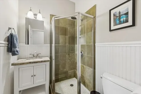 1517 West Fry Street Chicago IL 60642