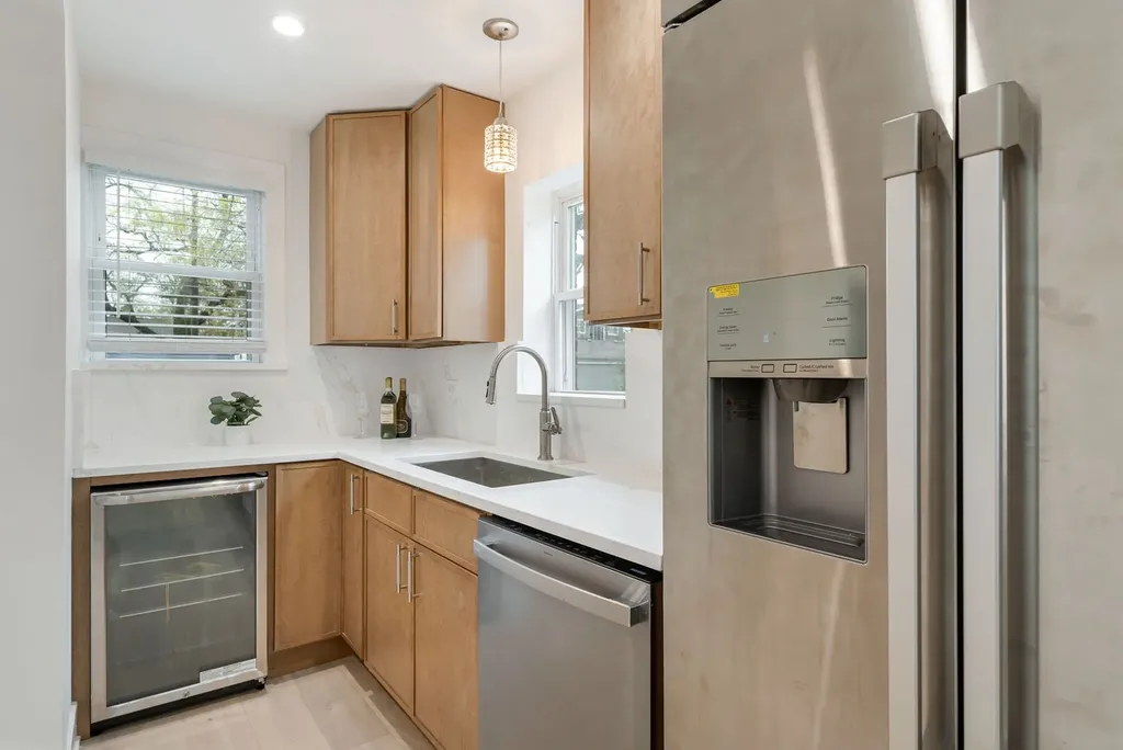 5232 Greenwood Street Skokie IL 60077