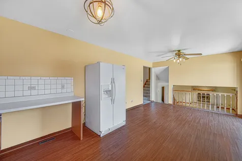 20124 Dolphin Avenue Lynwood IL 60411