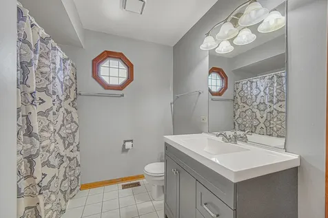 20124 Dolphin Avenue Lynwood IL 60411
