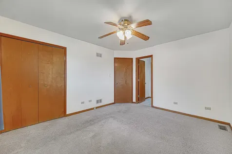 20124 Dolphin Avenue Lynwood IL 60411