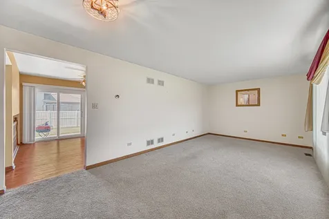 20124 Dolphin Avenue Lynwood IL 60411