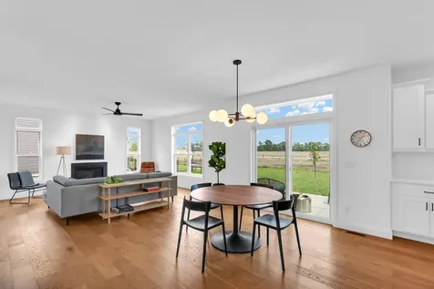 1802 Littlefield Lane Mahomet IL 61853