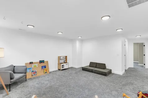 1802 Littlefield Lane Mahomet IL 61853