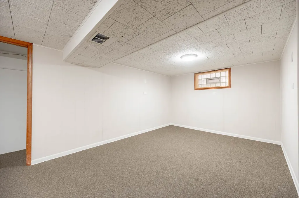 5028 South La Porte Avenue Chicago IL 60638