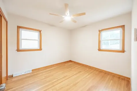 5028 South La Porte Avenue Chicago IL 60638