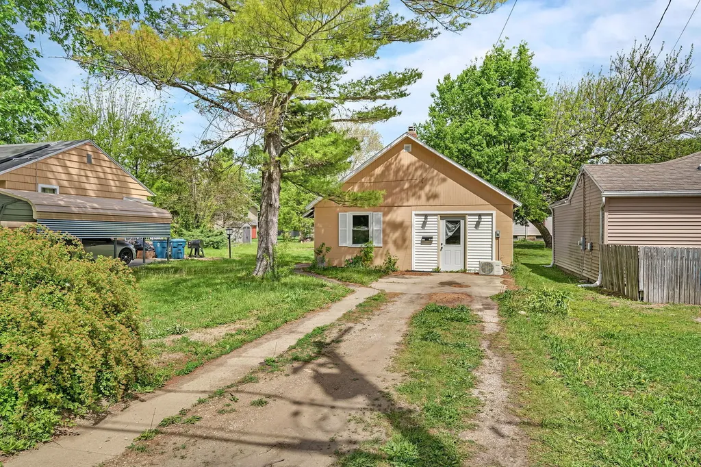 1508 South Mill Street Pontiac IL 61764