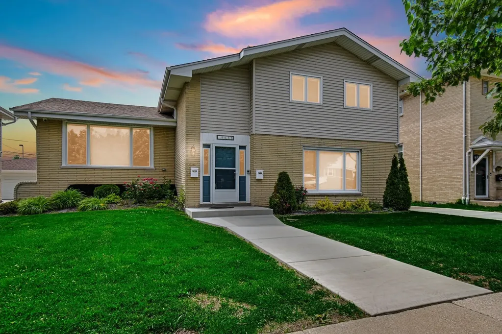 9632 Kilpatrick Avenue Oak Lawn IL 60453