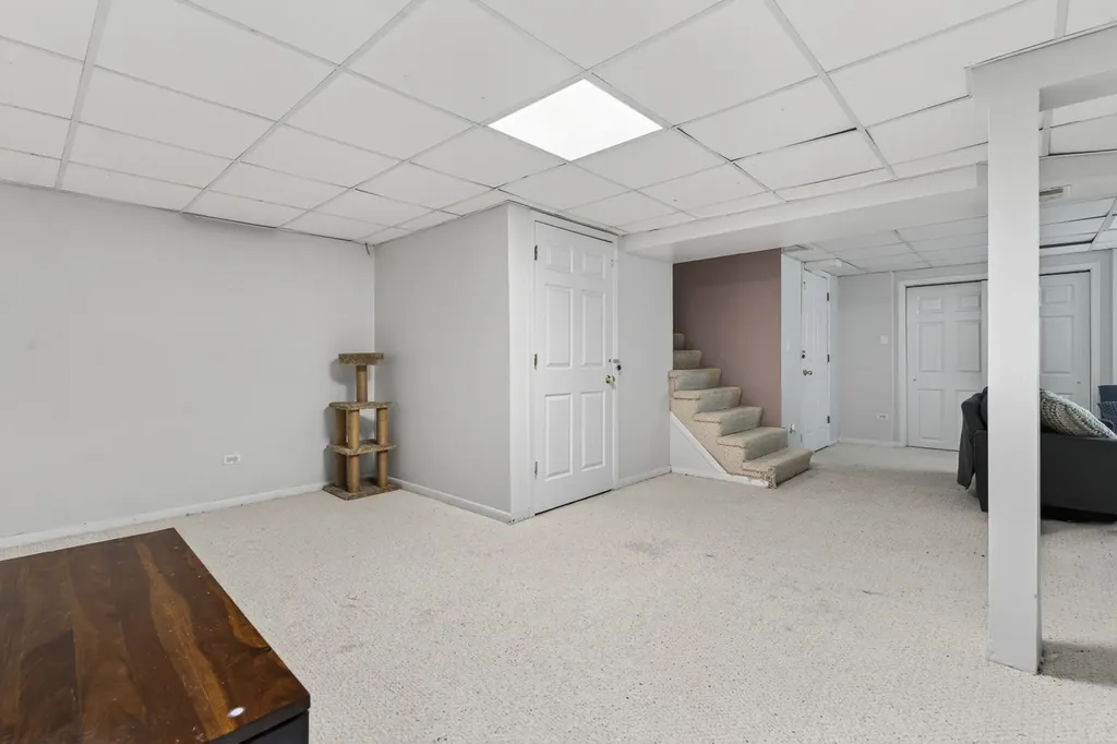 1650 Castbourne Court Wheaton IL 60189
