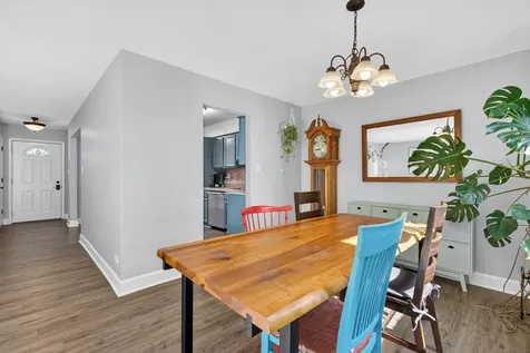 1650 Castbourne Court Wheaton IL 60189