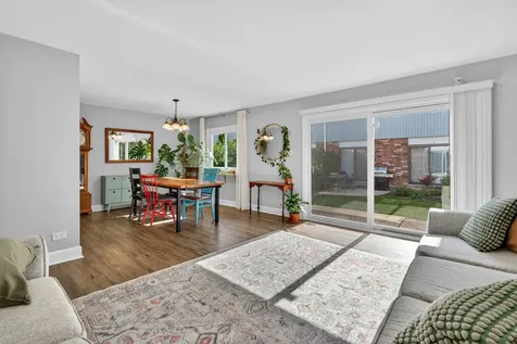 1650 Castbourne Court Wheaton IL 60189