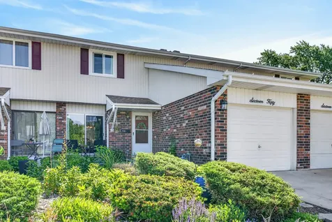 1650 Castbourne Court Wheaton IL 60189