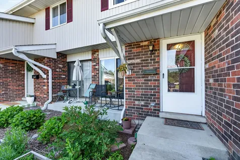 1650 Castbourne Court Wheaton IL 60189