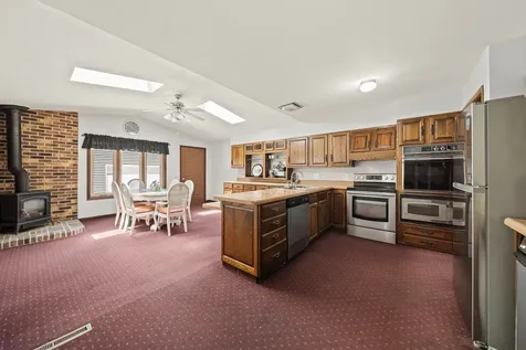 3857 27TH Avenue Rock Island IL 61201
