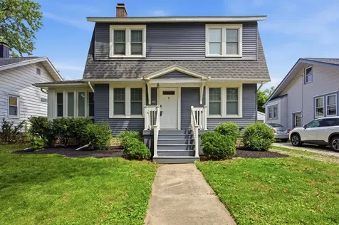 714 Arlington Court Champaign IL 61820