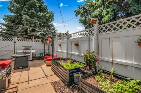 59 Freesia Court Romeoville IL 60446
