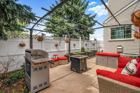 59 Freesia Court Romeoville IL 60446