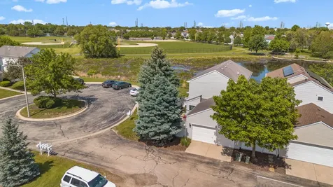 59 Freesia Court Romeoville IL 60446