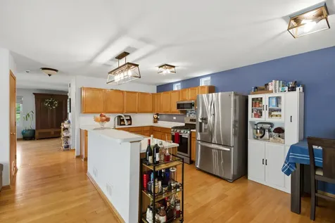 59 Freesia Court Romeoville IL 60446