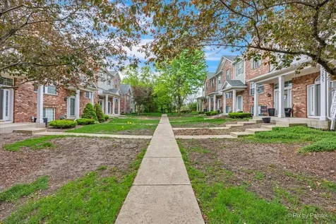 2415 Emily Lane Elgin IL 60124