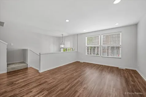 2415 Emily Lane Elgin IL 60124