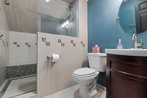 16743 South Odell Avenue S Tinley Park IL 60477