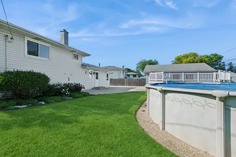 16743 South Odell Avenue S Tinley Park IL 60477