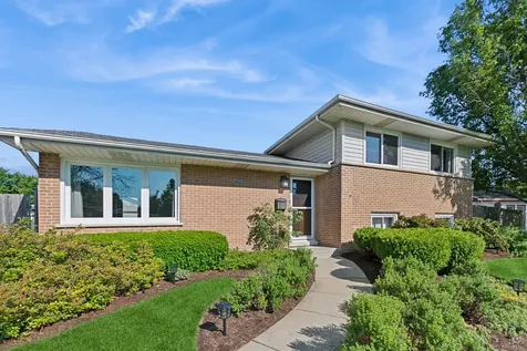 16743 South Odell Avenue S Tinley Park IL 60477