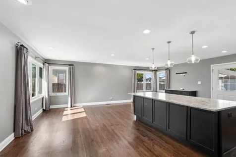16743 South Odell Avenue S Tinley Park IL 60477