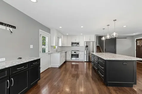 16743 South Odell Avenue S Tinley Park IL 60477