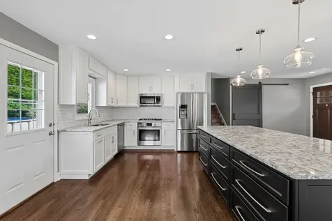 16743 South Odell Avenue S Tinley Park IL 60477