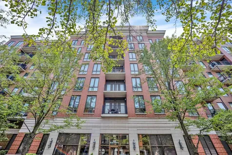 343 West Old Town Court Chicago IL 60610