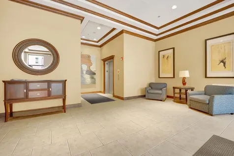 343 West Old Town Court Chicago IL 60610