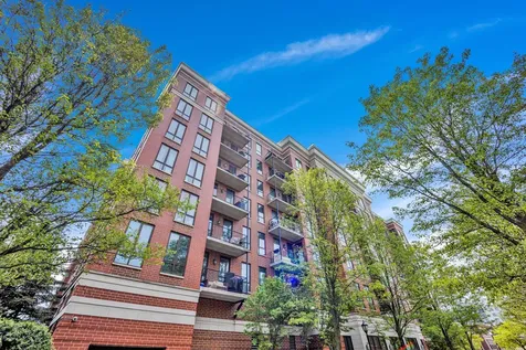 343 West Old Town Court Chicago IL 60610