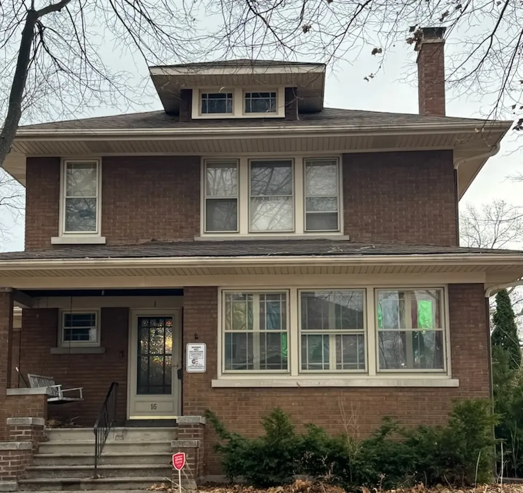 16 Manor Court Joliet IL 60436